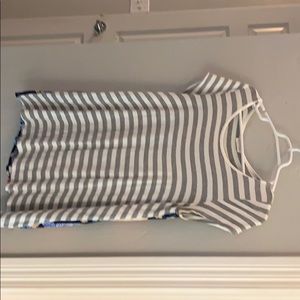 Boutique shirt - size medium